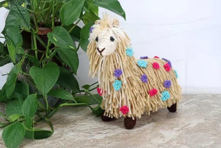 Alpaca Amigurumi Crochet Kit