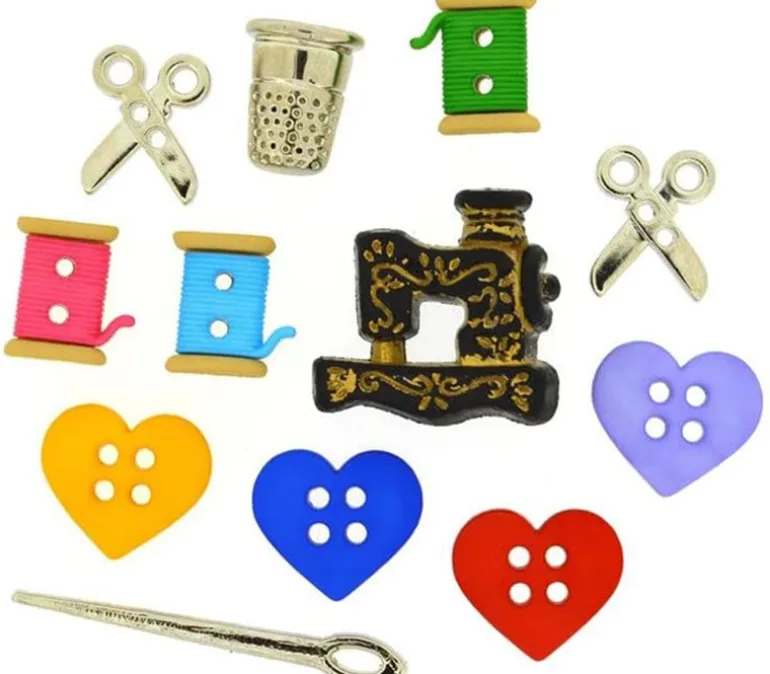 Dress It Up Button – For The Love Of Quilting