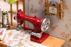 Elsa’s Tailoring Mini House Kit