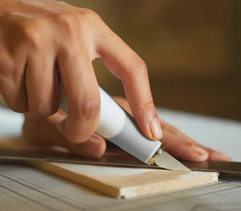 Fiskars Heavy-Duty Easy Change Detail Knife Diy (No. 2 Blade)