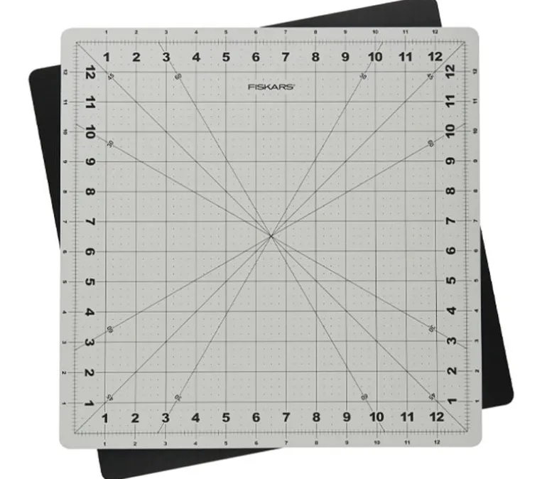 Fiskars Rotating Cutting Mat (14″ x 14″)