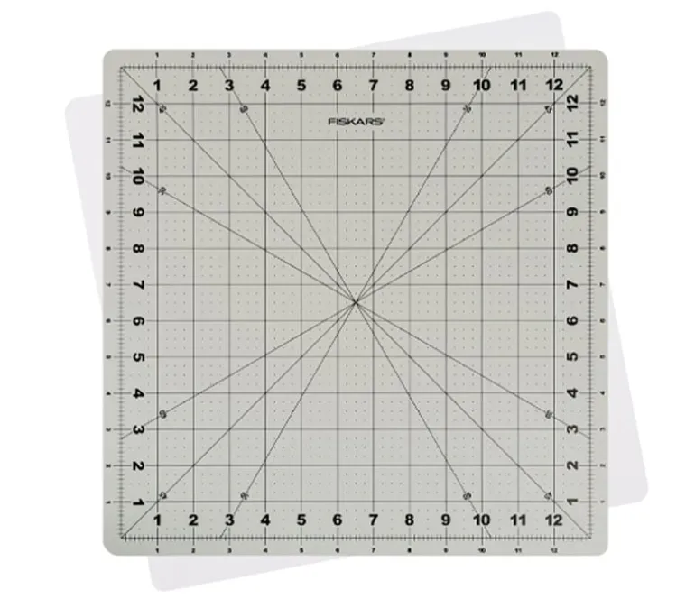 Fiskars Rotating Cutting Mat (14″ x 14″)