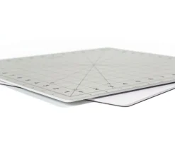 Fiskars Rotating Cutting Mat (14″ x 14″)