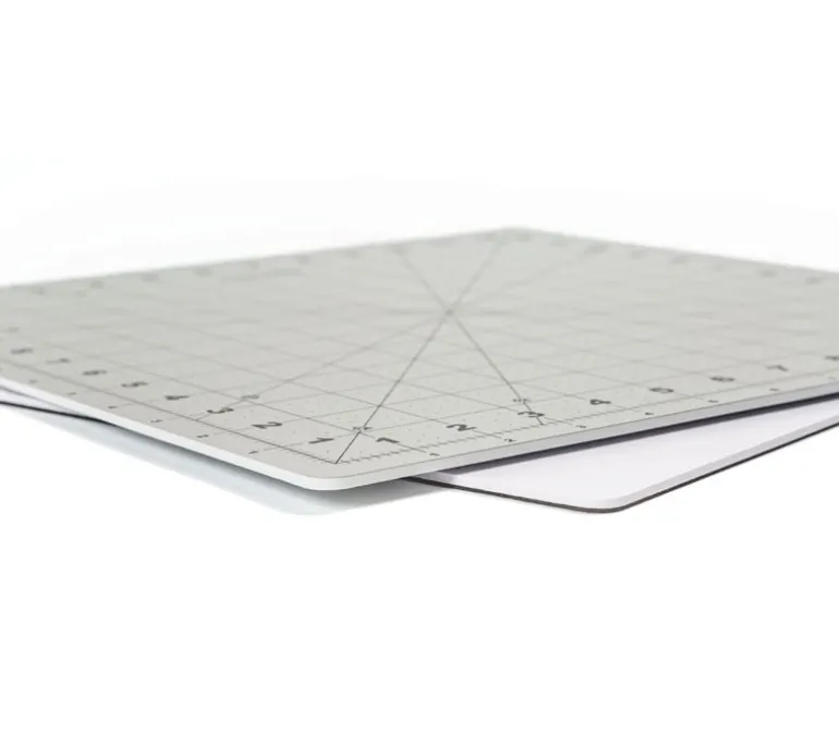 Fiskars Rotating Cutting Mat (14″ x 14″)