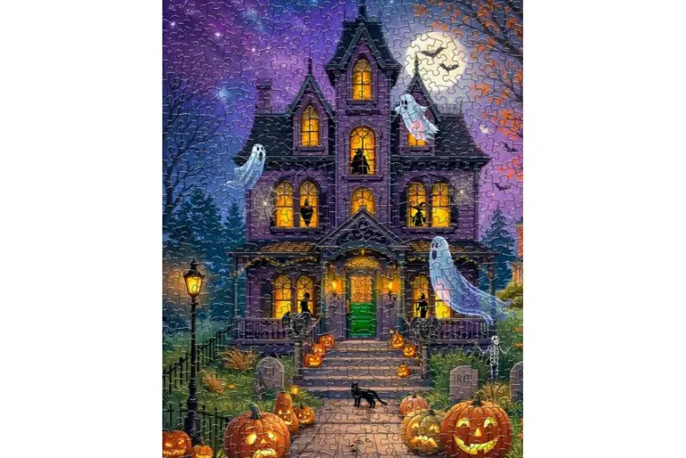 Halloween Laundry Day 500-Piece Puzzle