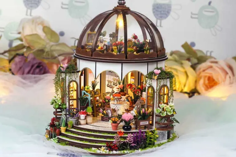 Hands Craft Greenhouse Oasis DIY Miniature House Kit