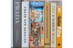 Hands Craft Travel with the Wind DIY Book Nook Kit