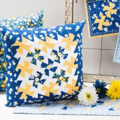 Hobbs Polypropylene Pillow Insert – 12″ x 16″