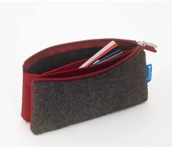 Itoya Midtown Pouch – 4 x 7 inch – Charcoal and Maroon