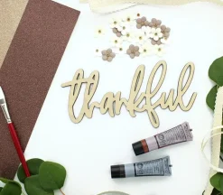 Leisure Arts Wood Word – Medium – Thankful