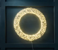 Lighted Wire Wreath – Large