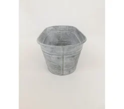 Metal Galvanized Oval Bucket – Rustic Storage & Décor