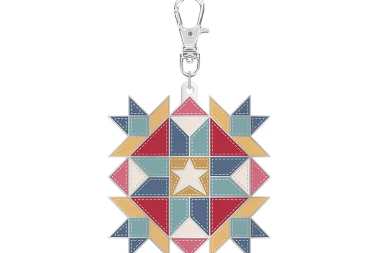 Quilter Script Enamel Zipper Pull Charm