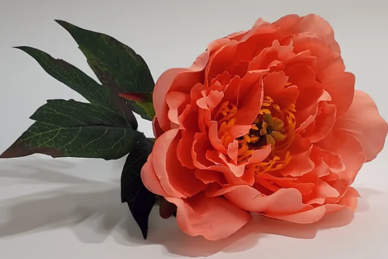 13″ Rose Stem, Red