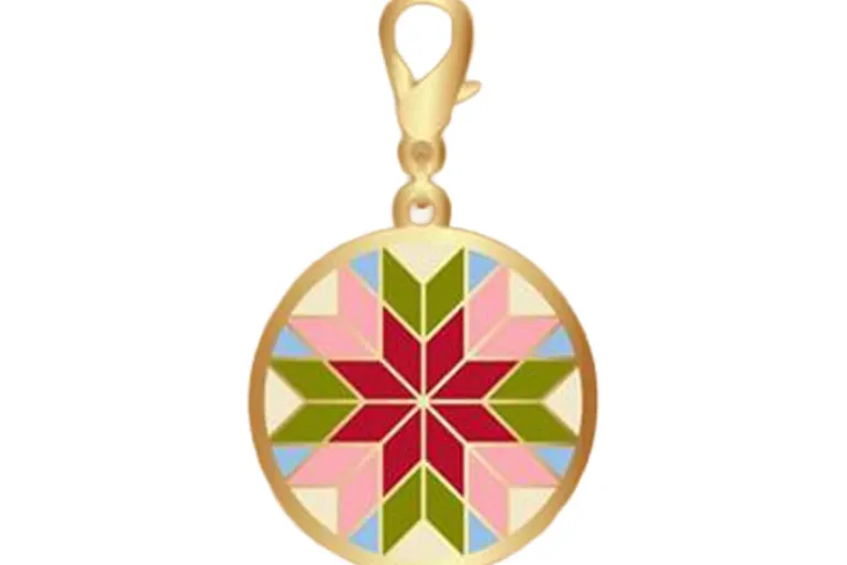 Rotary Cutter Quilting Enamel Zipper Pull Charm