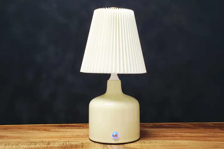8″ Silver Lamp with Touch Control