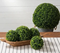 9.5″ Southern Boxwood Ball