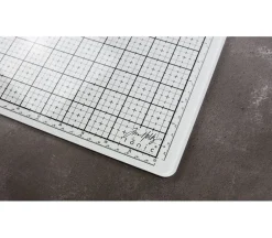 Tim Holtz Glass Studio Mat – White