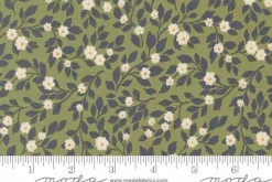 True Love Daydream Posies on Fern Green