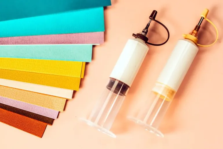 We R Makers Glue Squeeze Refill Syringes 3pc