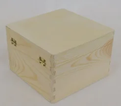 Wood Cigar Box with Gold Latch – Small