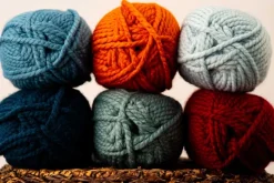 Wool-Ease Thick & Quick Super Bulky Acrylic Wool Yarn