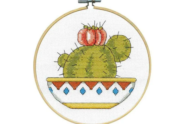 Yarn Cat Cross Stitch Kit with 6-inch Hoop 7164